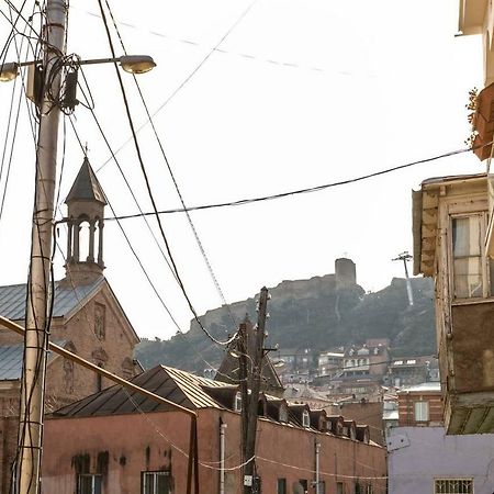 Wehost Stylish Apartment In Old Tbilisi Exterior photo