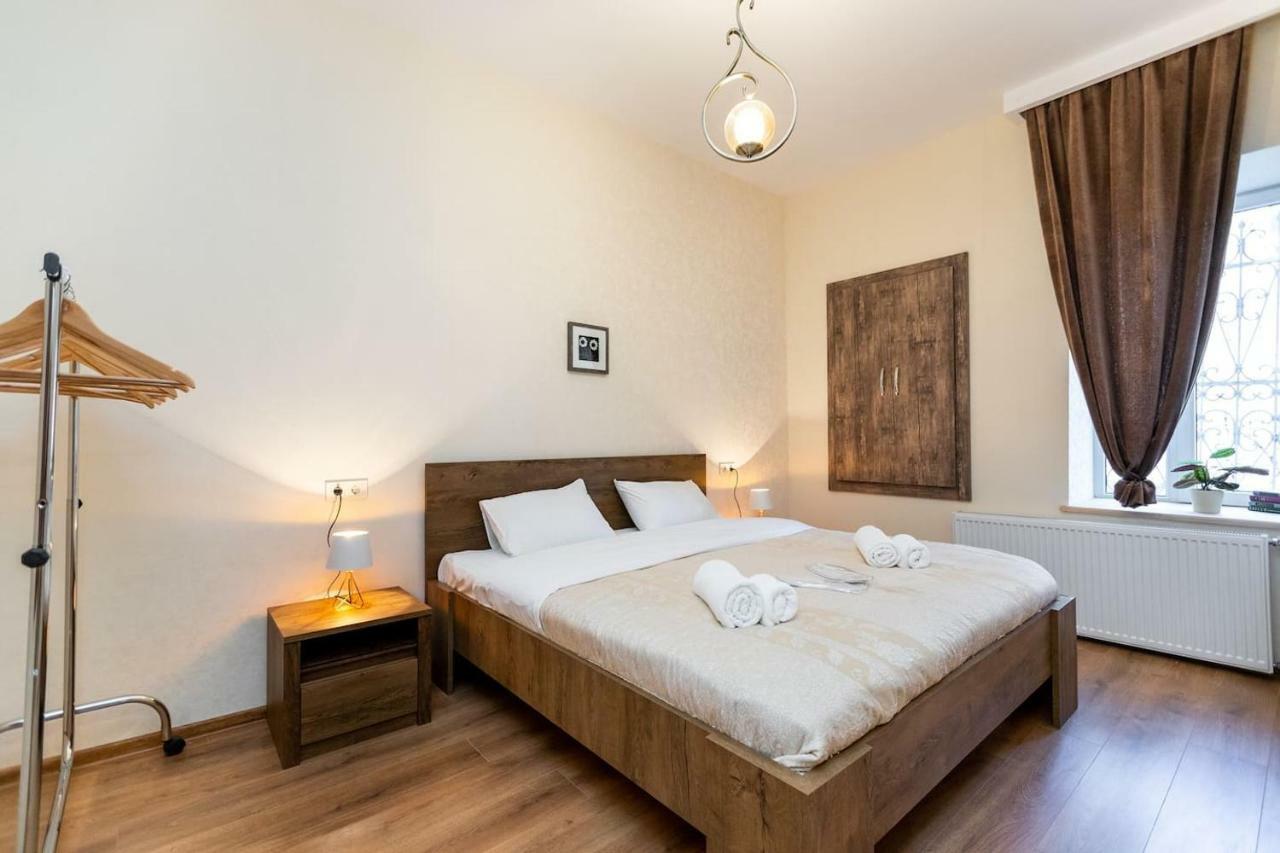 Wehost Stylish Apartment In Old Tbilisi Exterior photo